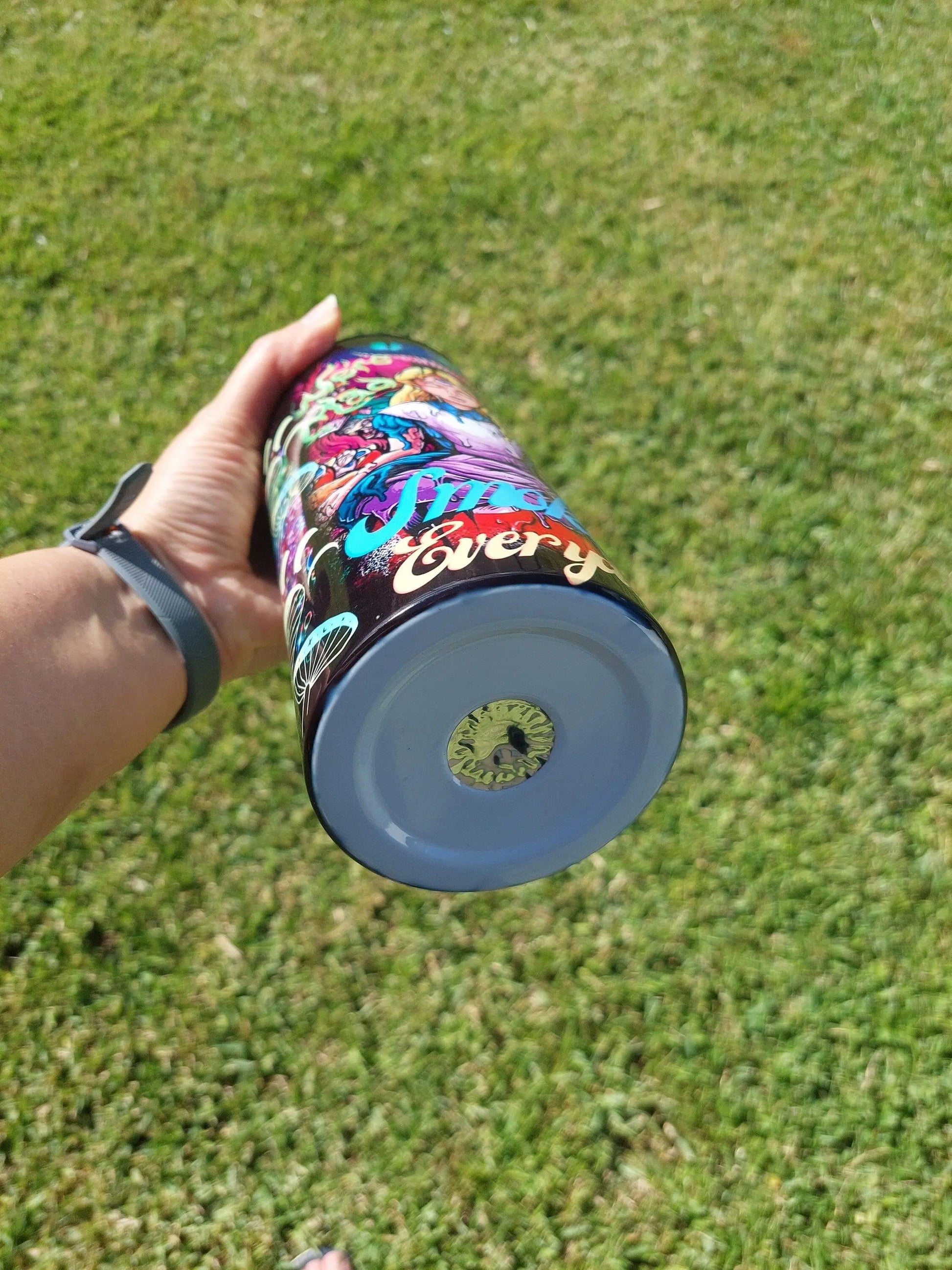 Hookah Tumbler with a Twisted Alice Smoke Everyday Design