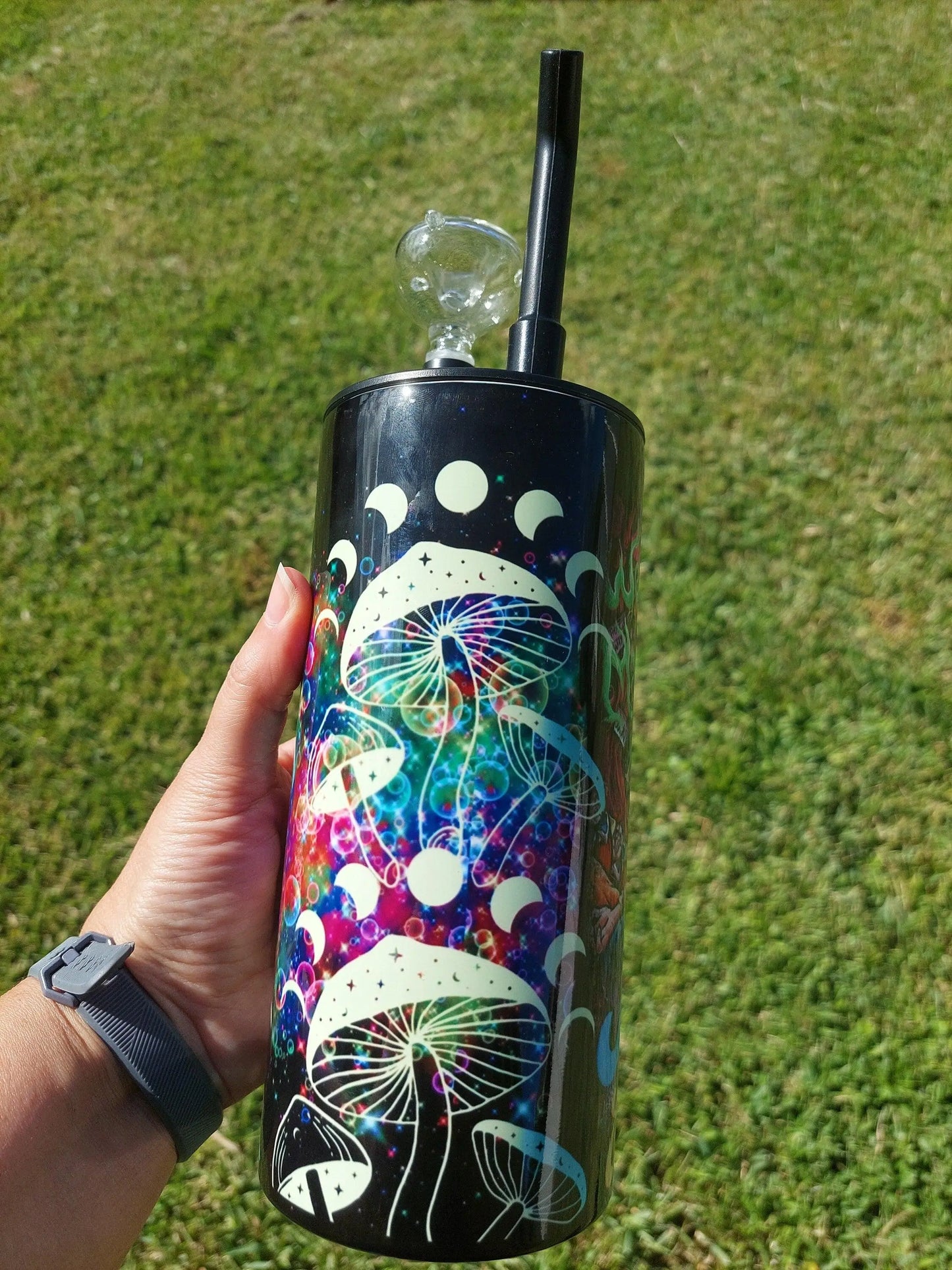 Hookah Tumbler with a Twisted Alice Smoke Everyday Design