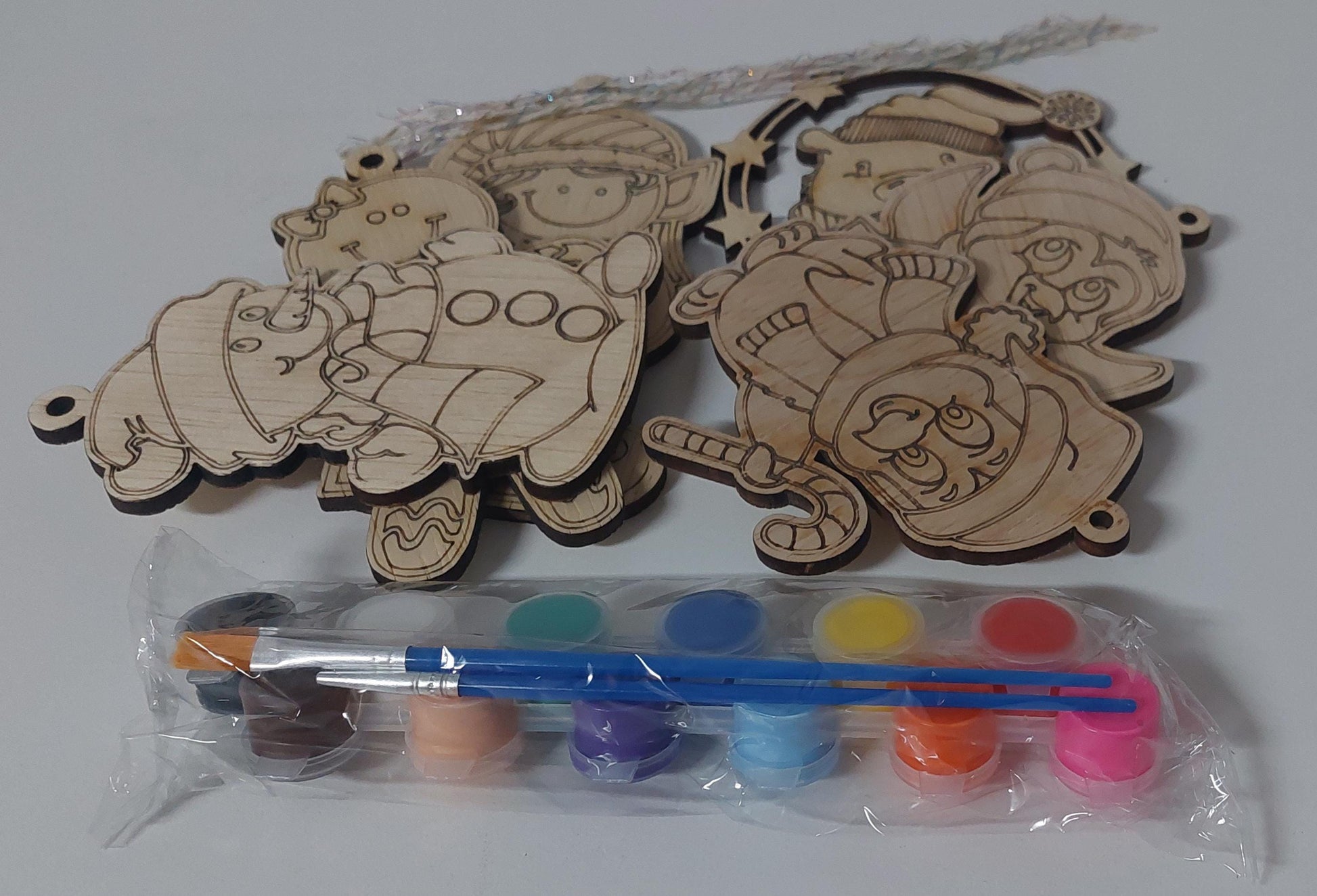 DIY Christmas Ornament Painting Kit: Sande Plywood, Kids Holiday Craft